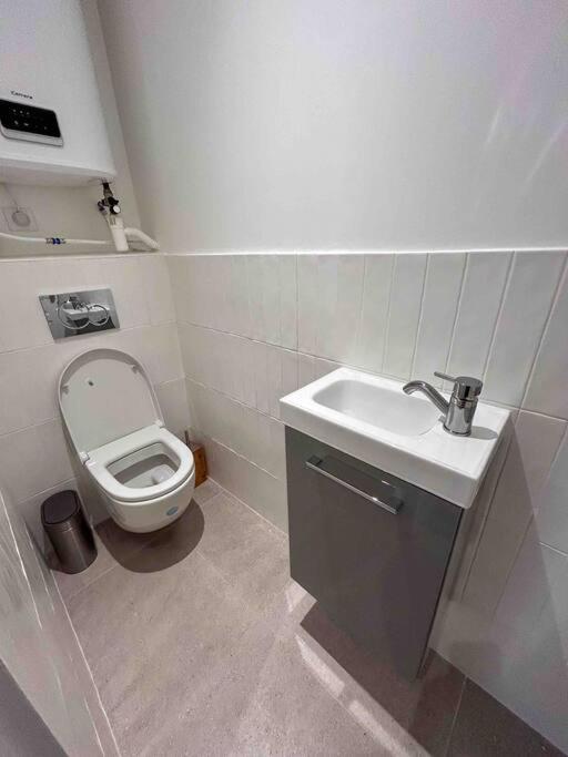 La Vie Est Belle A Montreuil Wi-Fi & Metro 9 Parking Gratuit Apartment ภายนอก รูปภาพ
